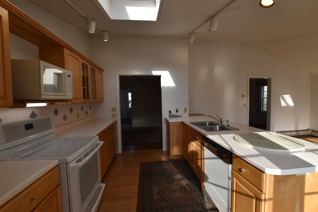 88 Edgerton Street Rutland, VT 05701 - Photo 11 of 22