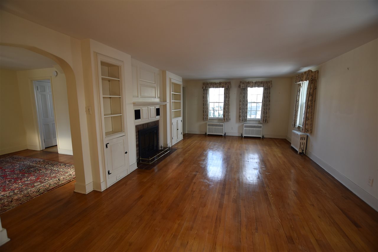 88 Edgerton Street Rutland, VT 05701 - Photo 3 of 22