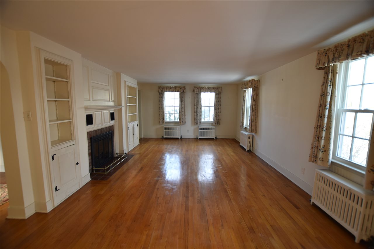 88 Edgerton Street Rutland, VT 05701 - Photo 4 of 22