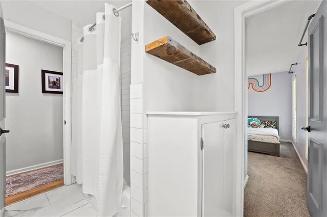 $985,000 | 9815 Overbrook Road, Leawood, KS 66206