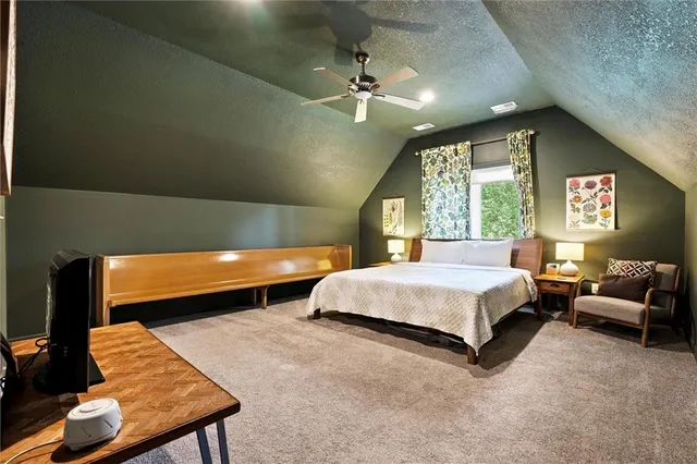 $985,000 | 9815 Overbrook Road, Leawood, KS 66206