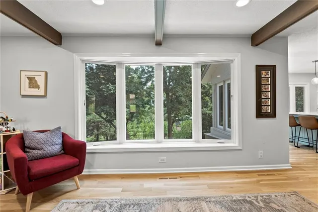 $985,000 | 9815 Overbrook Road, Leawood, KS 66206