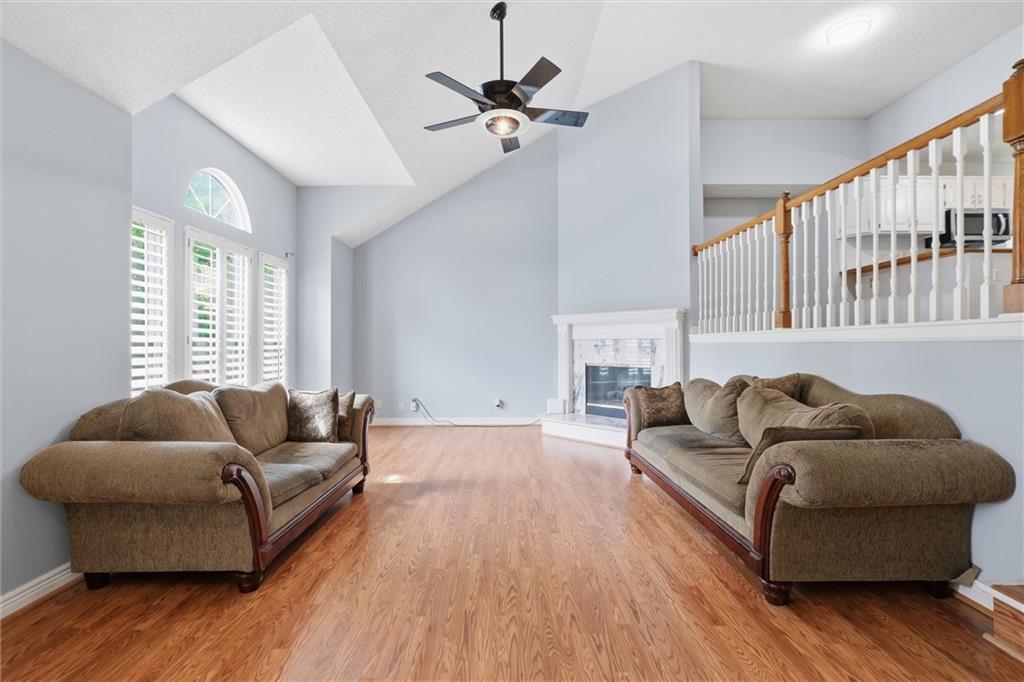 15358 Riley Street Overland Park, KS 66223 - Photo 6 of 47