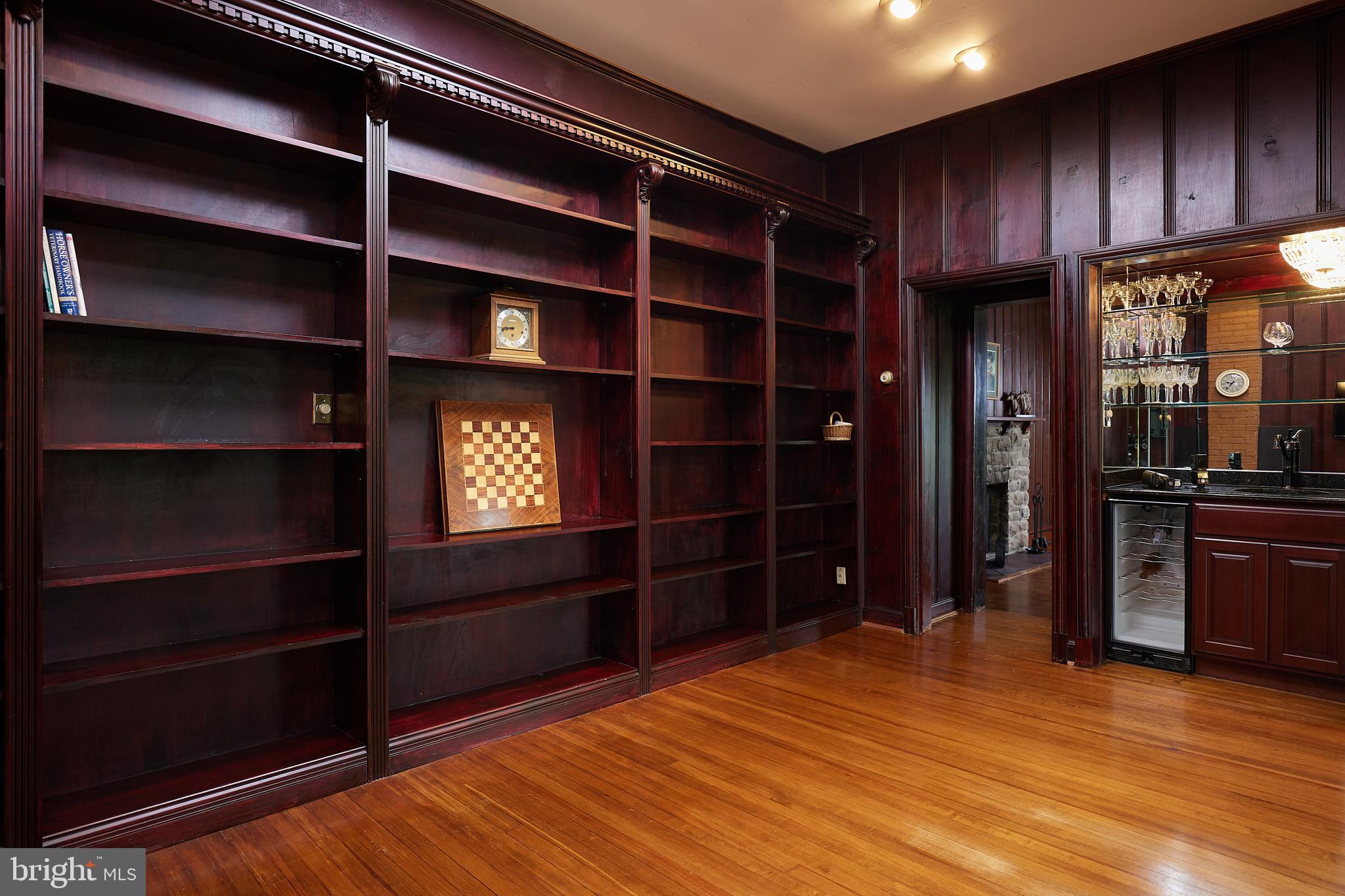 18410 Beallsville Road Poolesville, MD 20837 - Photo 19 of 55 Library/office with bar