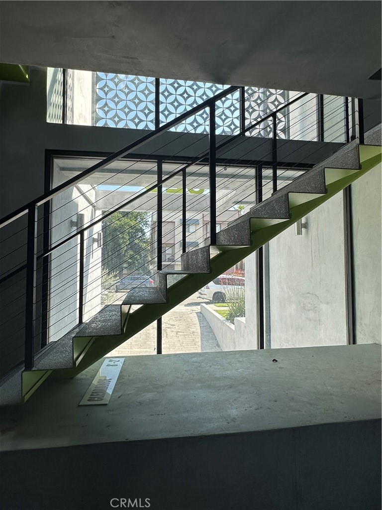 325 Myrtle Street, Unit 301 Glendale, CA 91203 - Photo 7 of 28