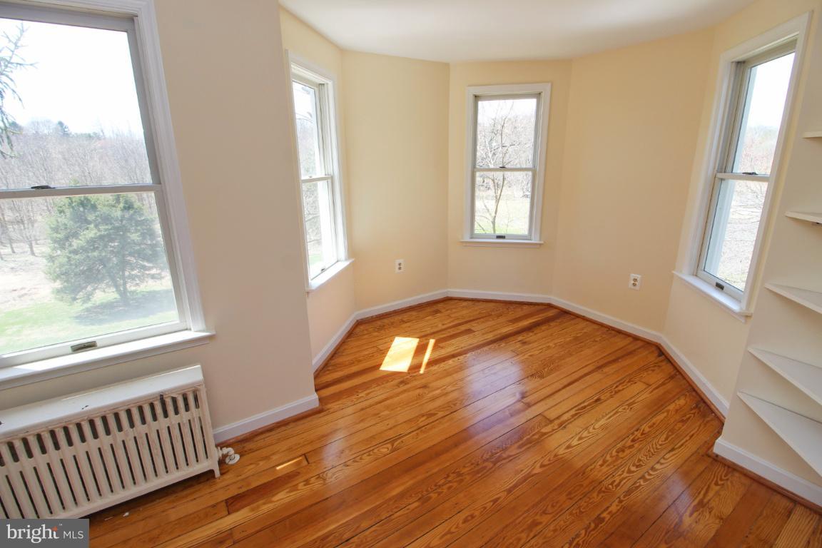 2963 Lonesome Dove Road Mount Airy, MD 21771 - Photo 17 of 30 Bedroom (Master)