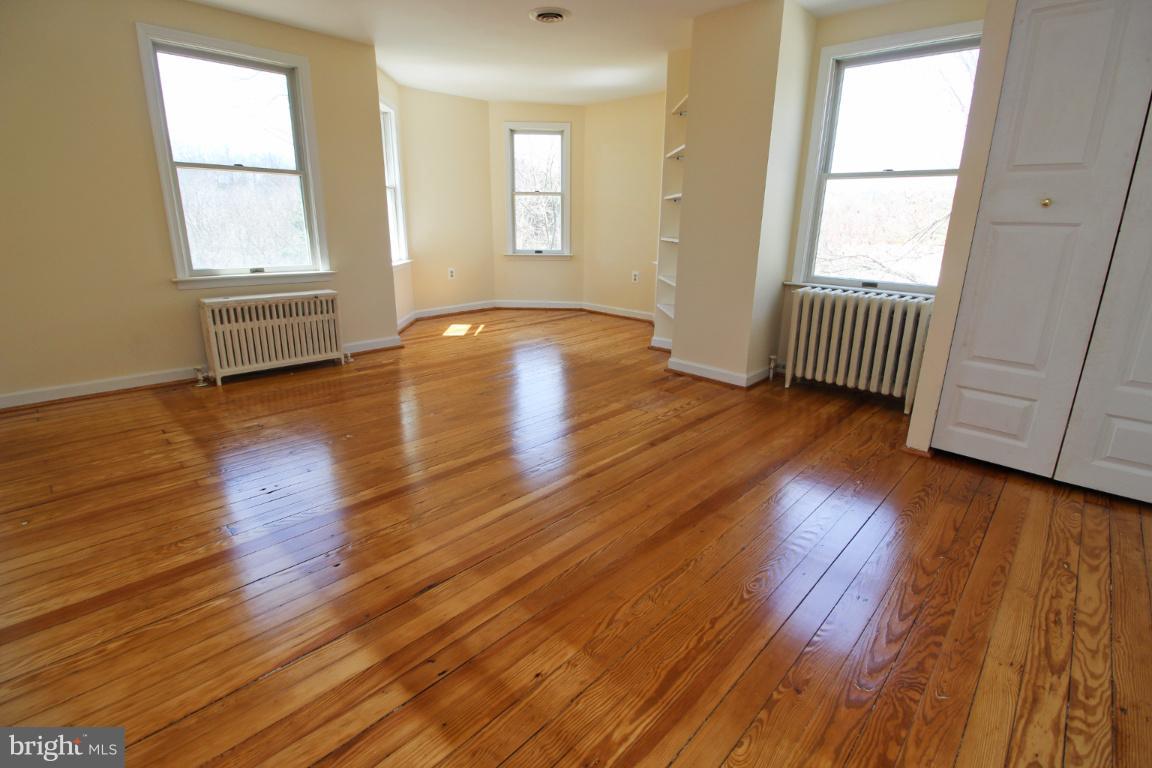 2963 Lonesome Dove Road Mount Airy, MD 21771 - Photo 5 of 30 Bedroom (Master)