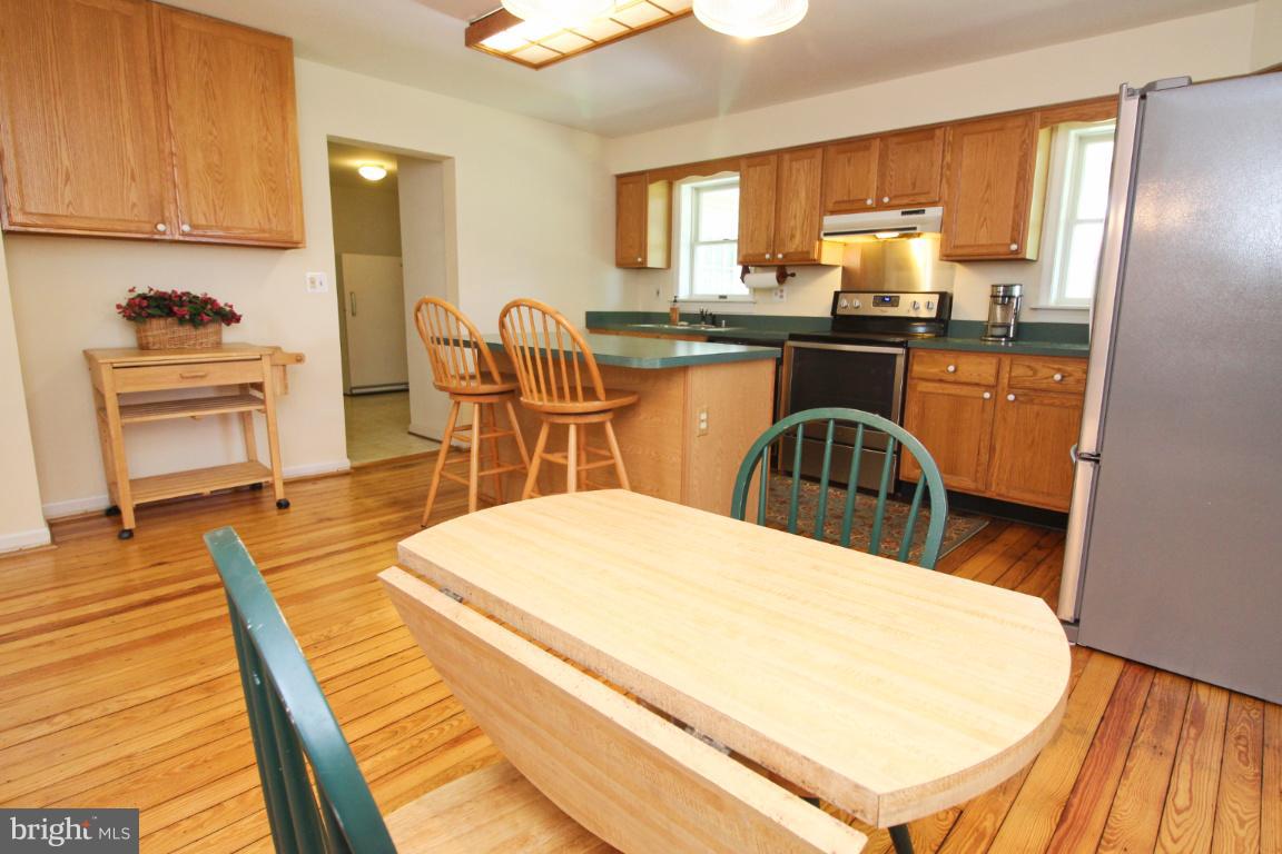 2963 Lonesome Dove Road Mount Airy, MD 21771 - Photo 7 of 30 Kitchen