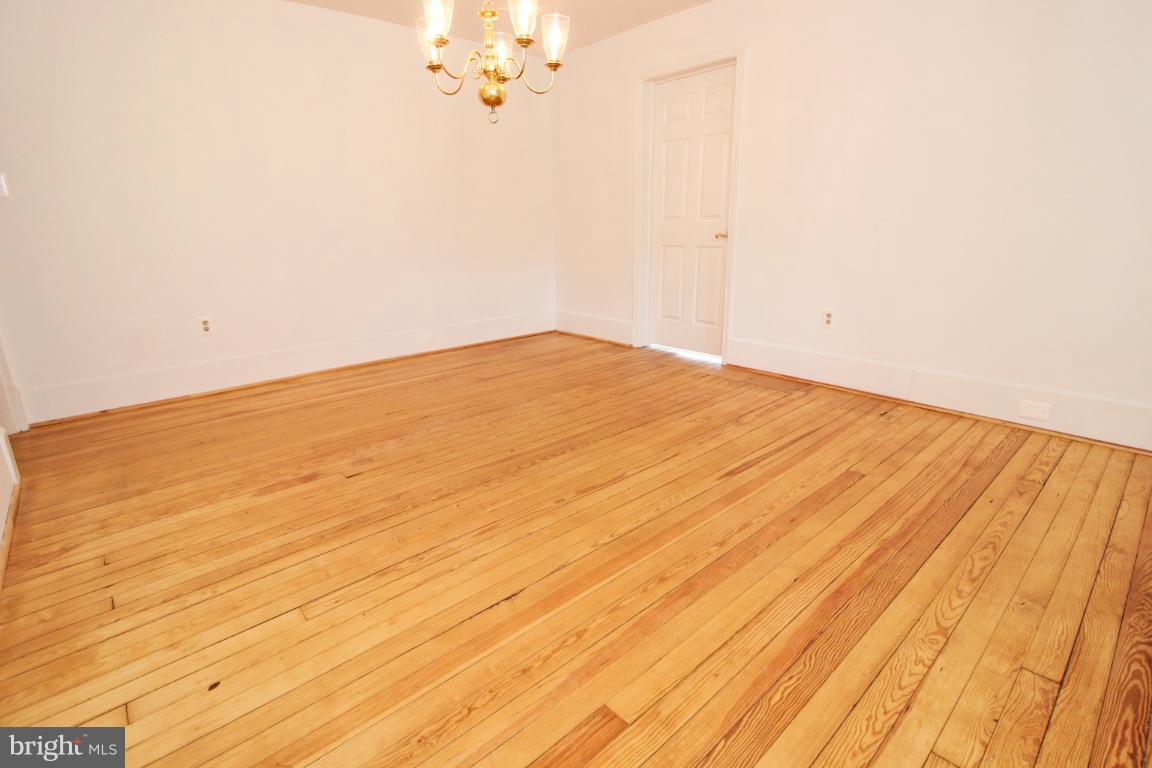 2963 Lonesome Dove Road Mount Airy, MD 21771 - Photo 10 of 30 Dining Room