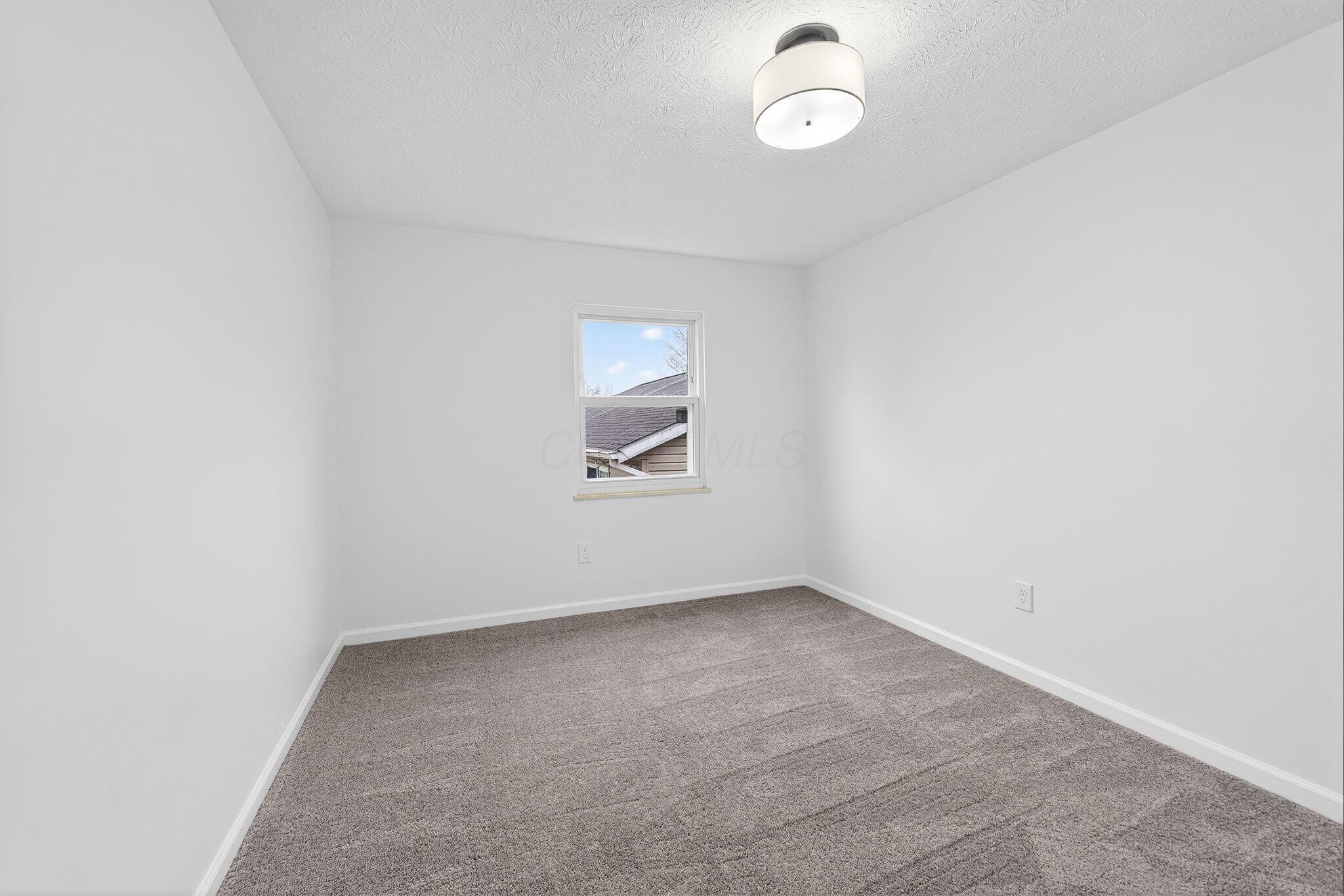 262 Fairway Road Delaware, OH 43015 - Photo 13 of 28 262 Fairway (Interior)-19
