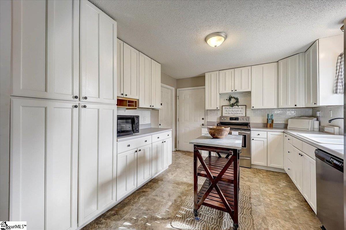 65 Lee Street Lyman, SC 29365 - Photo 14 of 36 Gallery Image 14