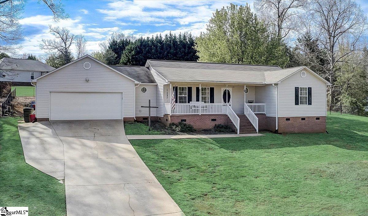 65 Lee Street Lyman, SC 29365 - Photo 2 of 36 Gallery Image 2