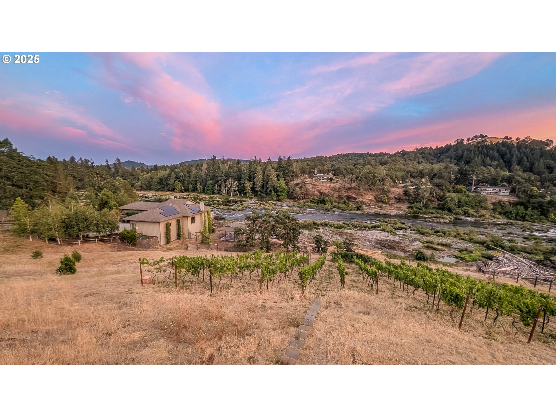 14585 North Bank Road Roseburg, OR 97470 - Photo 46 of 48 Yard