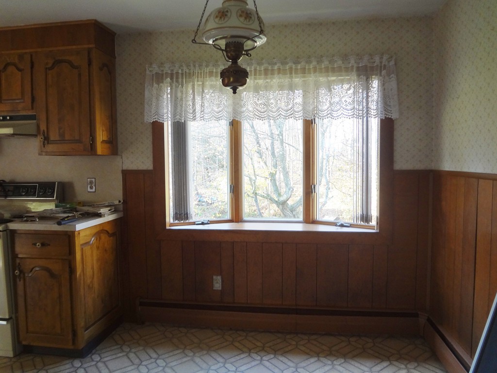 59 Westbrook Road South Hadley, MA 01075 - Photo 6 of 19 Gallery Image 6