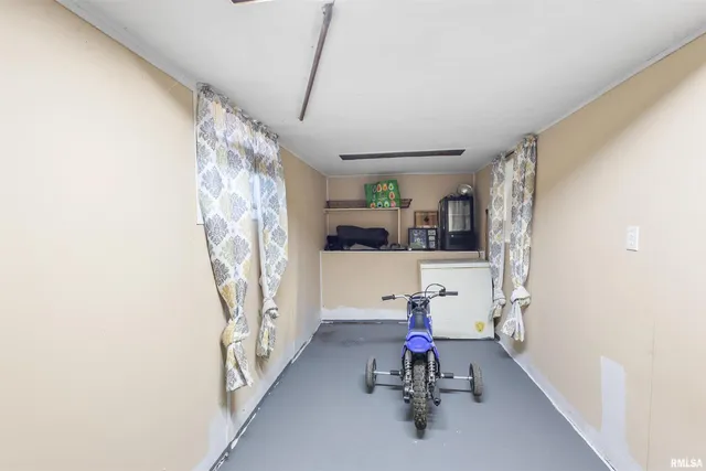 a view of entryway with livingroom and furniture