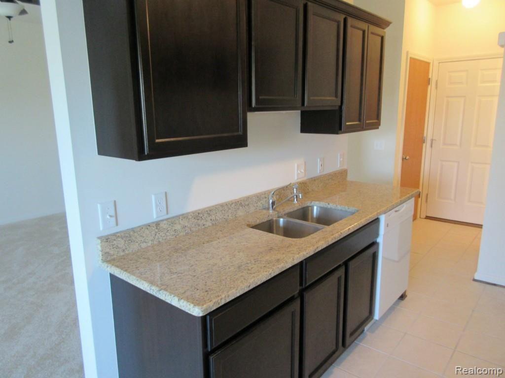 1502 Riversedge Drive Saline, MI 48176 - Photo 9 of 28