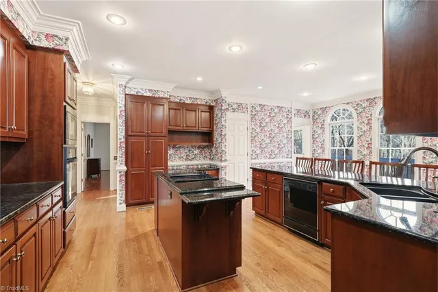 $949,000 | 509 Boxthorne Court, Winston-Salem, NC 27106