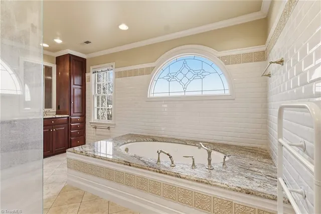 $949,000 | 509 Boxthorne Court, Winston-Salem, NC 27106