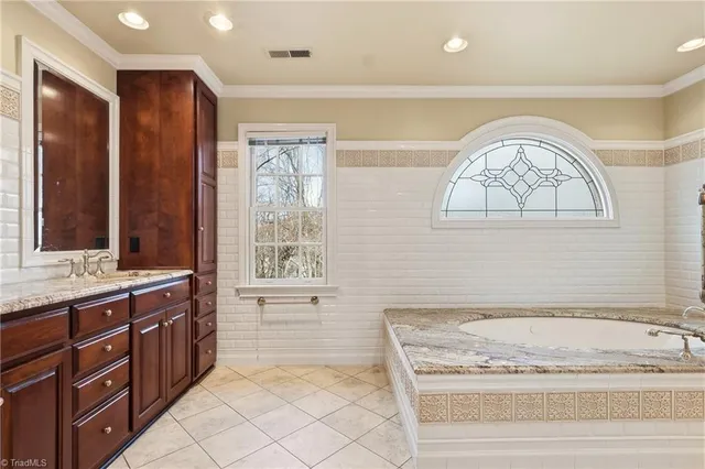 $949,000 | 509 Boxthorne Court, Winston-Salem, NC 27106