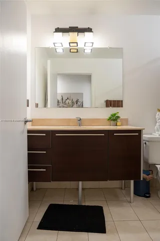 $2,900 | 1900 North Bayshore Drive, Unit 3003, Miami, FL 33132