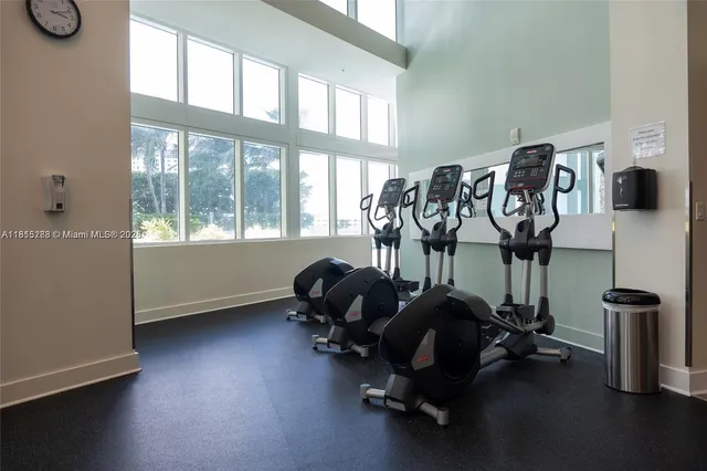 $2,900 | 1900 North Bayshore Drive, Unit 3003, Miami, FL 33132