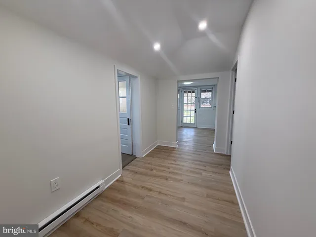 $1,300 | 50 Chestnut Street, Unit B, Pennsville, NJ 08070