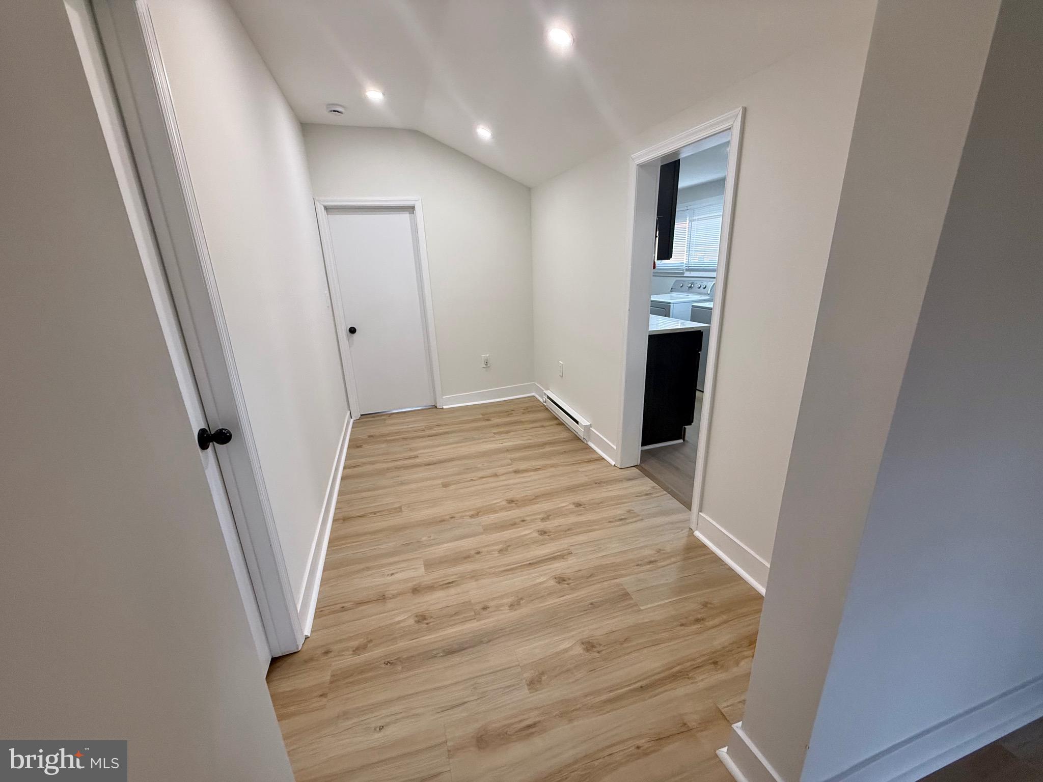 50 Chestnut Street, Unit B Pennsville, NJ 08070 - Photo 17 of 19 Family room or office space