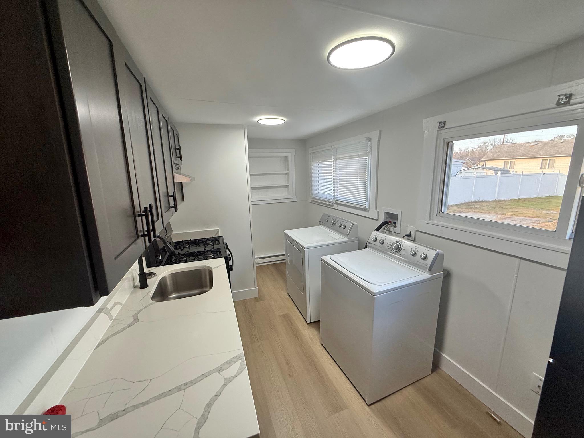 50 Chestnut Street, Unit B Pennsville, NJ 08070 - Photo 5 of 19 Quartz counters are gorgeous!