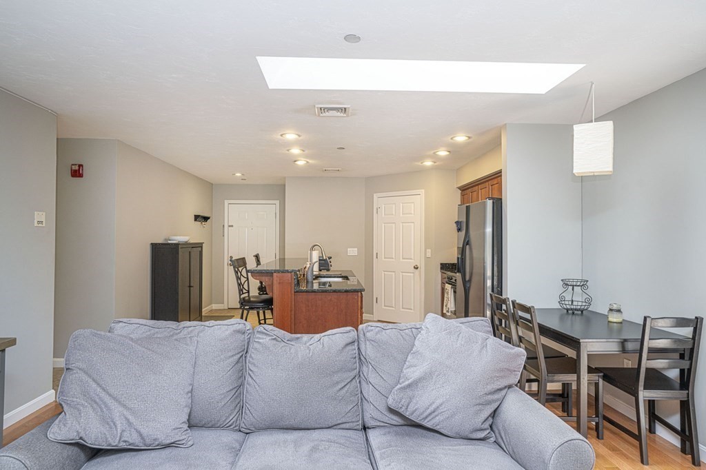 215 Longmeadow Road, Unit 406 Taunton, MA 02780 - Photo 12 of 31