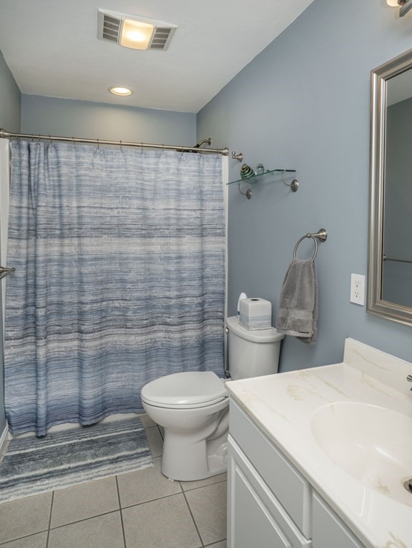 215 Longmeadow Road, Unit 406 Taunton, MA 02780 - Photo 19 of 31