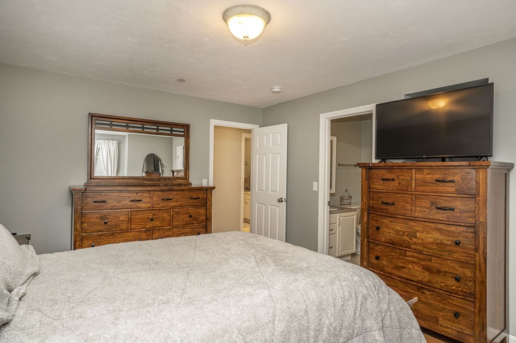 215 Longmeadow Road, Unit 406 Taunton, MA 02780 - Photo 27 of 31