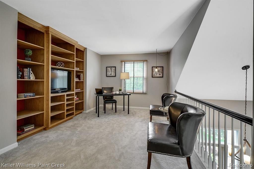 2641 Long Meadow Lane Rochester Hills, MI 48307 - Photo 21 of 38