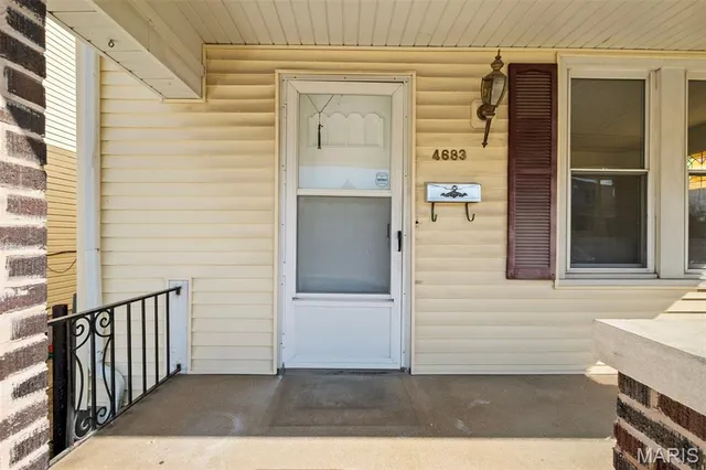 $189,900 | 4683 Allemania Street, St. Louis, MO 63116