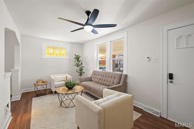 $189,900 | 4683 Allemania Street, St. Louis, MO 63116