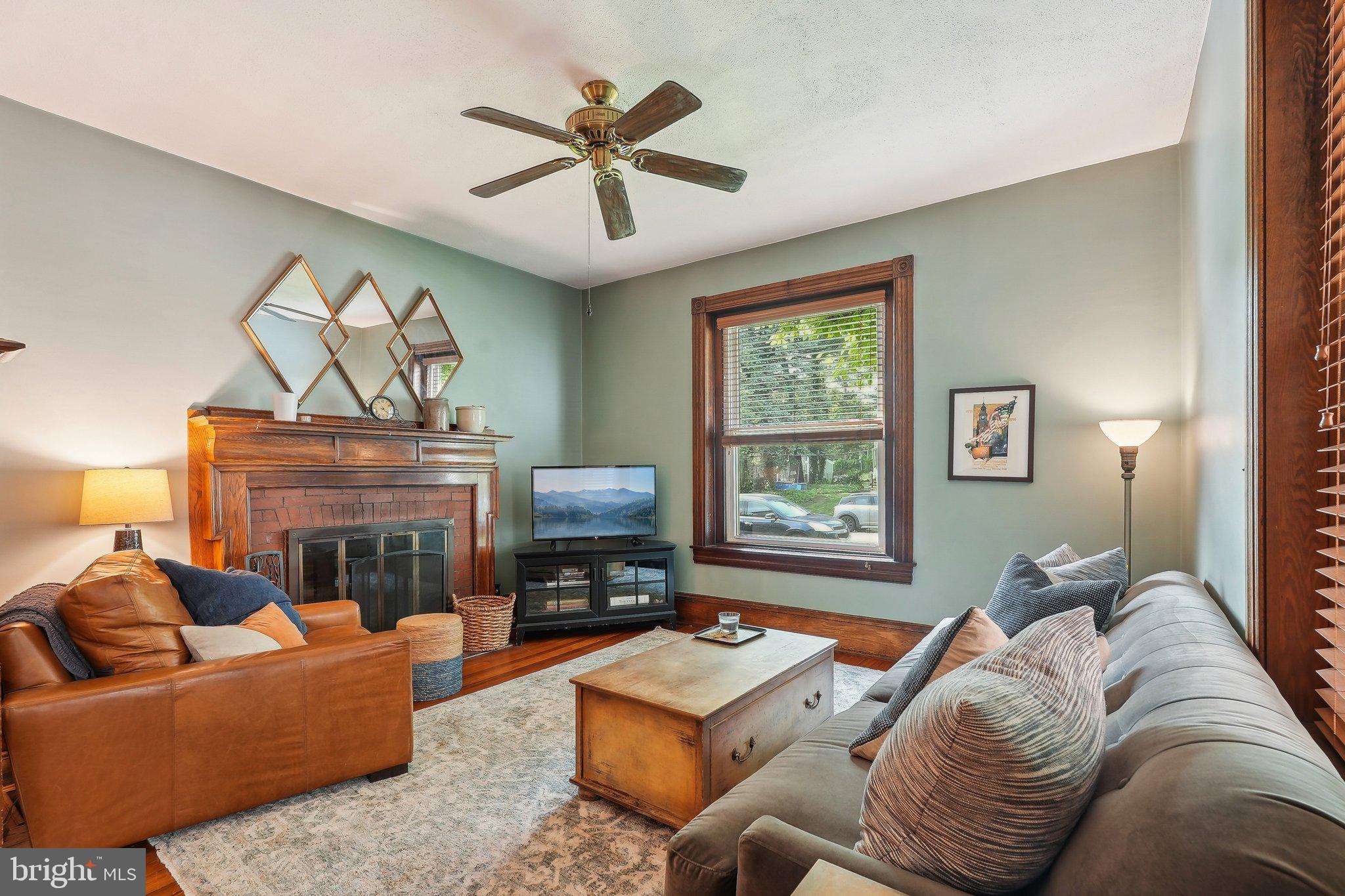 108 Rochelle Avenue Philadelphia, PA 19128 - Photo 8 of 43 Gallery Image 8