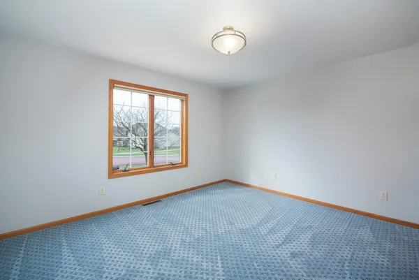 $369,800 | 104 Cole Court, Mankato, MN 56001