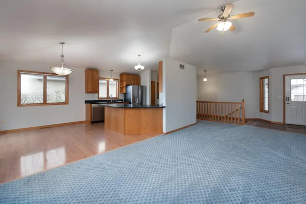 $369,800 | 104 Cole Court, Mankato, MN 56001