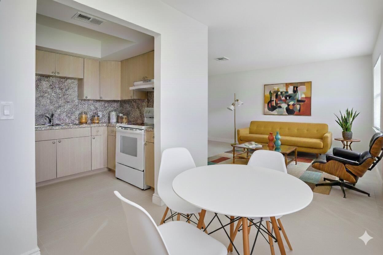 1820 Prairie Road, Unit 2 Palm Springs, FL 33406 - Photo 5 of 15 Kitchen AI