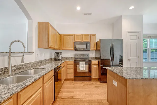 $424,000 | 122 Balsam Circle, Summerville, SC 29485