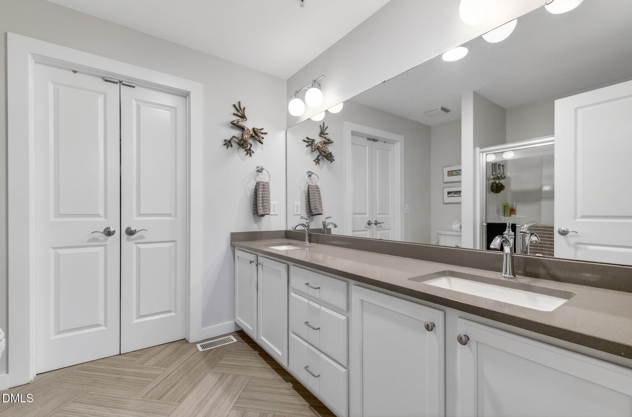 444 South Blount Street, Unit 317 Raleigh, NC 27601 - Photo 23 of 34 40PrmryBth