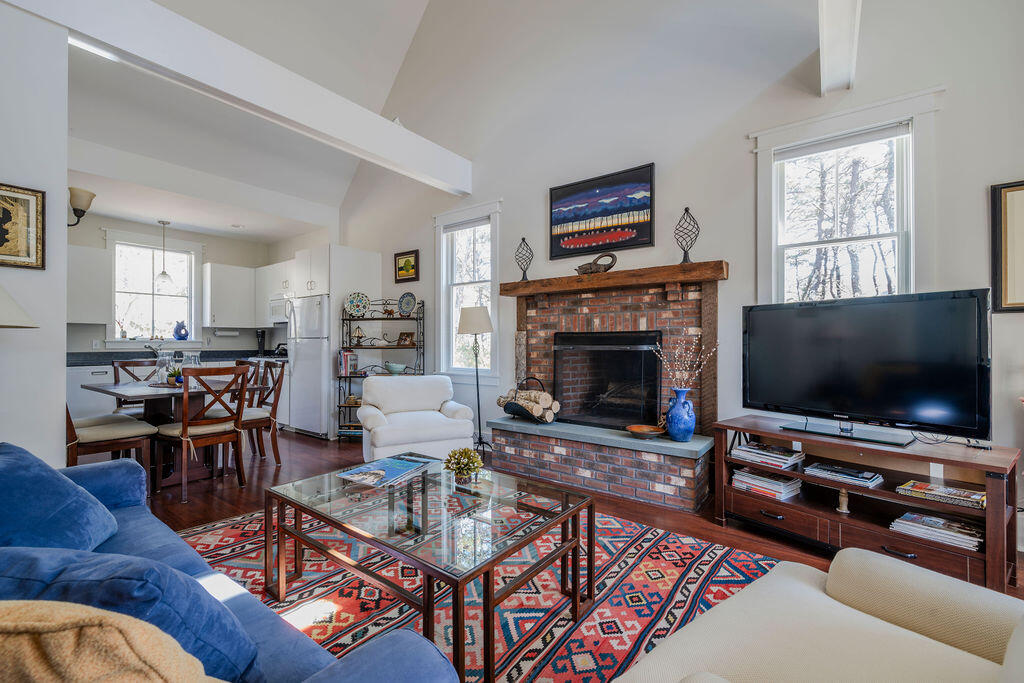 43 South Highland Road Truro, MA 02666 - Photo 3 of 40 43_S_Highland-20