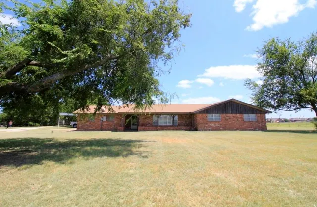 $1,995 | 8228 County Road 1004, Joshua, TX 76058