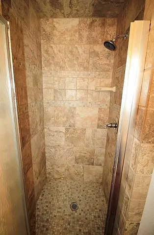 $1,995 | 8228 County Road 1004, Joshua, TX 76058