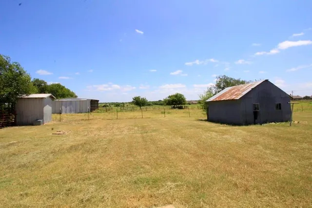 $1,995 | 8228 County Road 1004, Joshua, TX 76058