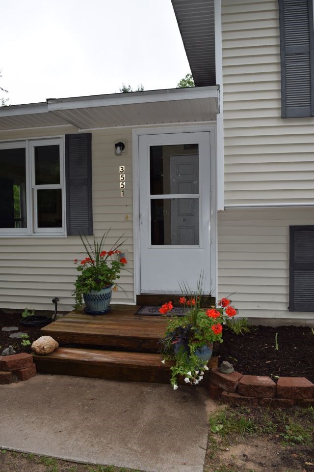 3551 North Reynolds Road Interlochen, MI 49643 - Photo 25 of 33 1835516-24.JPG