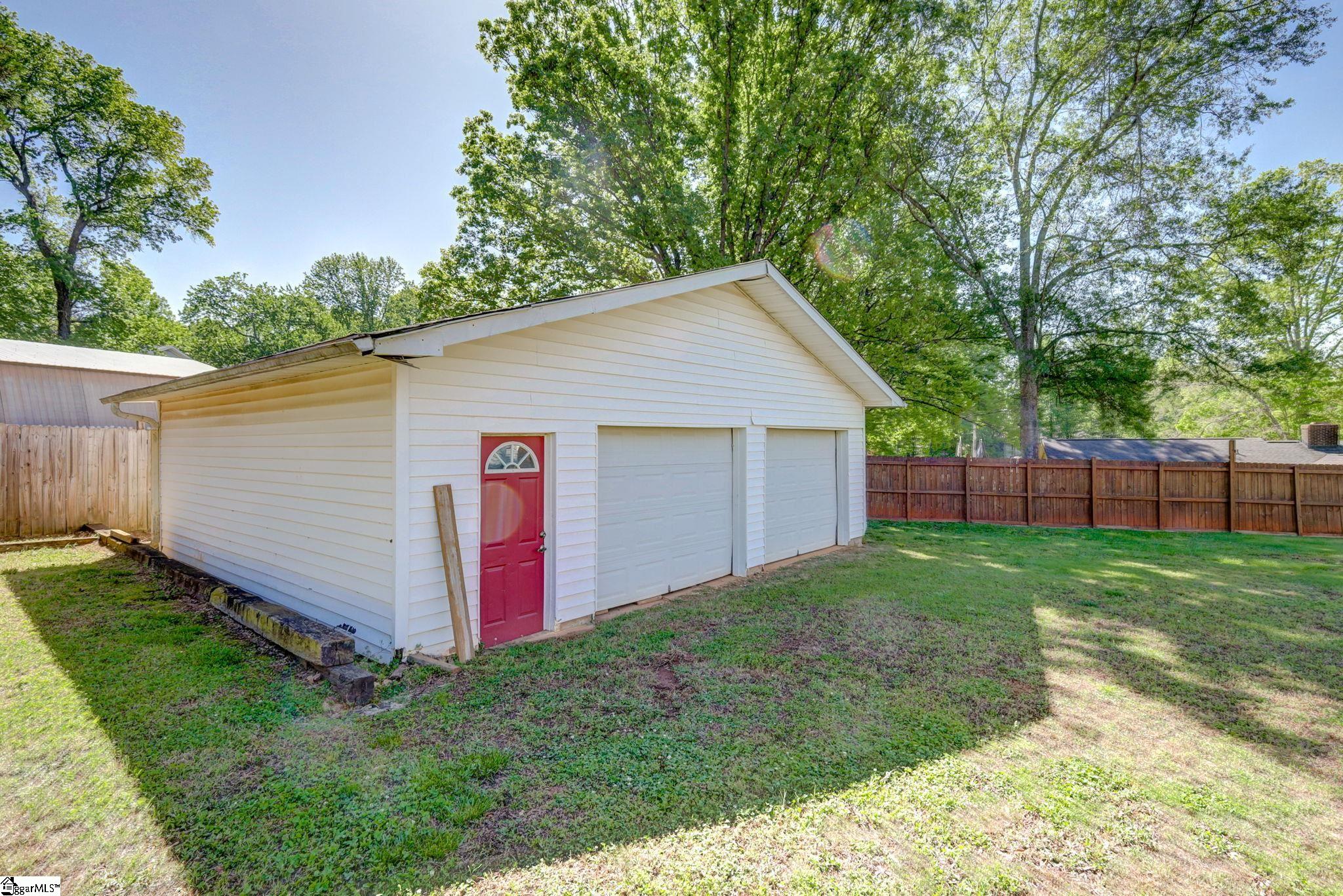 311 Longview Terrace Easley, SC 29642 - Photo 3 of 26