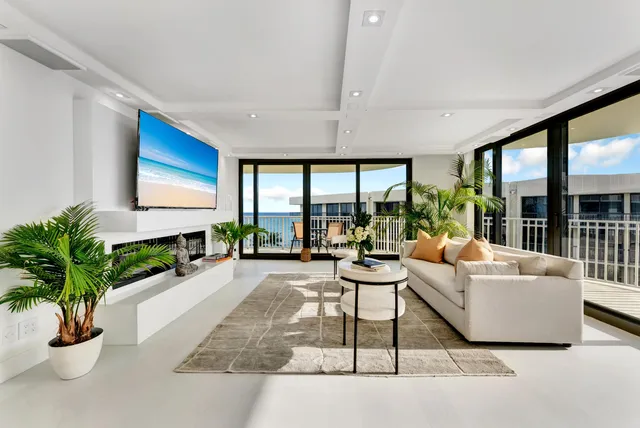 $1,995,000 | 3360 South Ocean Boulevard, Unit 5 G II, Palm Beach, FL 33480