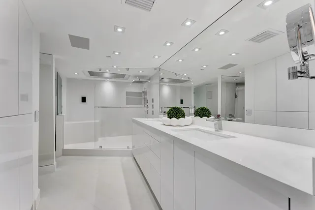 $1,995,000 | 3360 South Ocean Boulevard, Unit 5 G II, Palm Beach, FL 33480