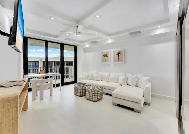 $1,995,000 | 3360 South Ocean Boulevard, Unit 5 G II, Palm Beach, FL 33480