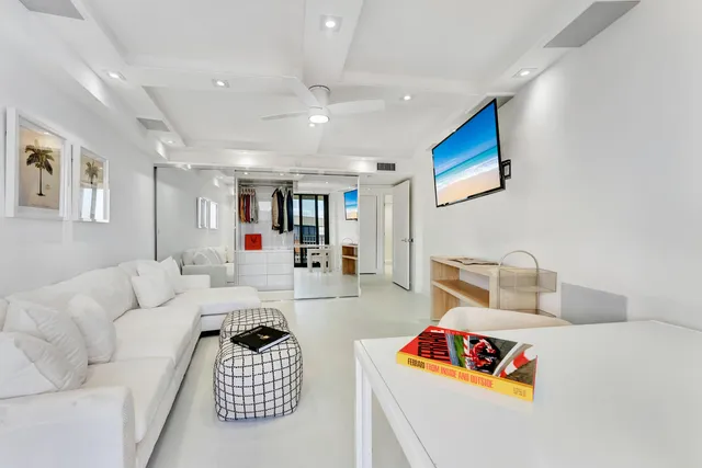 $1,995,000 | 3360 South Ocean Boulevard, Unit 5 G II, Palm Beach, FL 33480